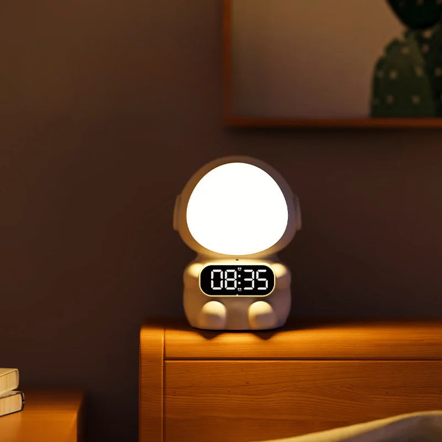 Kinderwekker astronaut met ingebouwd nachtlampje