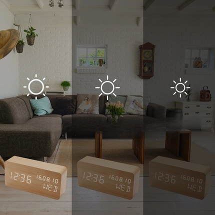 Moderne houten wekker met LED verlichting
