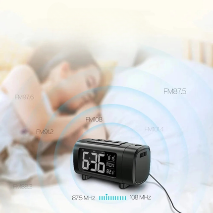 Wekkerradio met projector voor het plafond