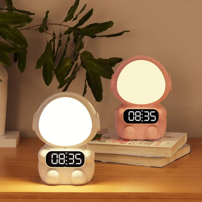 Kinderwekker astronaut met ingebouwd nachtlampje