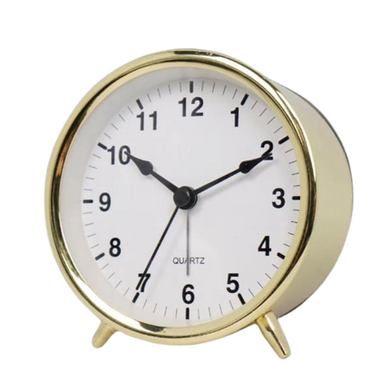 Kleine retro wekker met wijzers