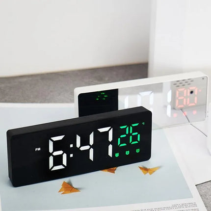 Rechthoekige digitale wekker met USB poort