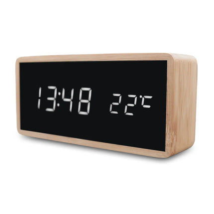 Houten wekker met temperatuurweergave