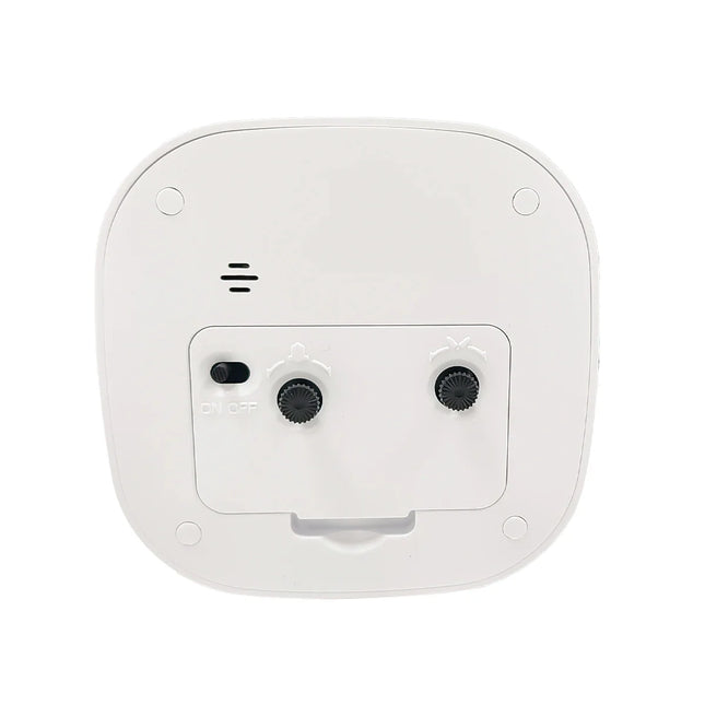 Moderne analoge kinderwekker met cijfers