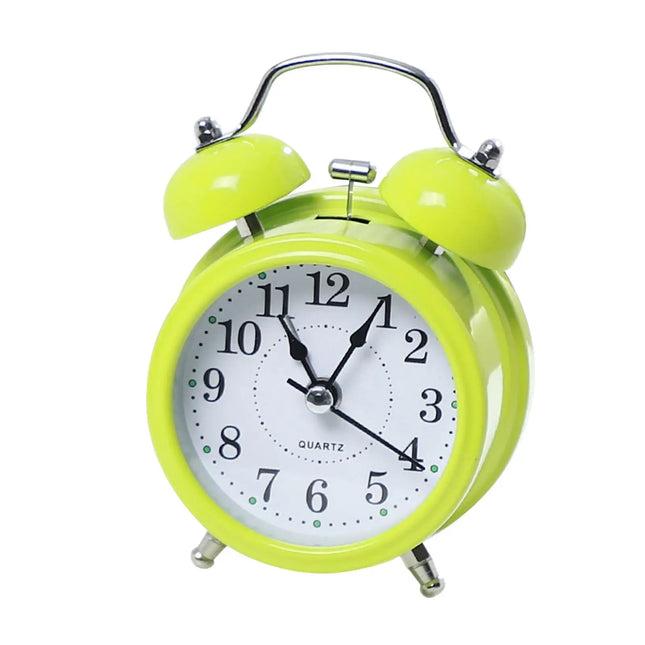 Vintage wekker met luide dubbele bel