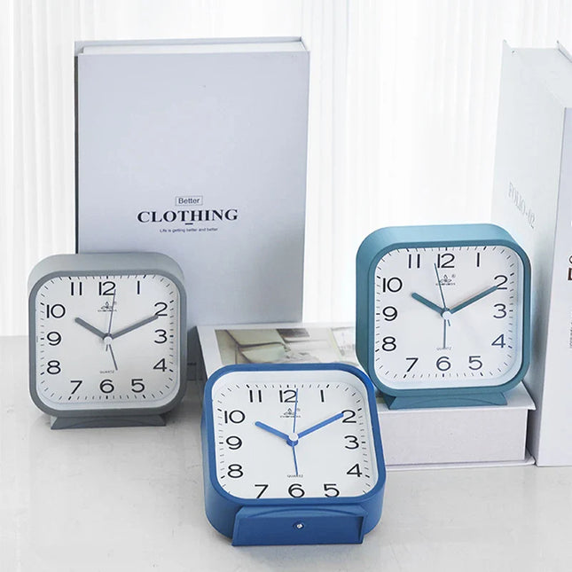 Vierkante analoge wekker voor slaapkamer