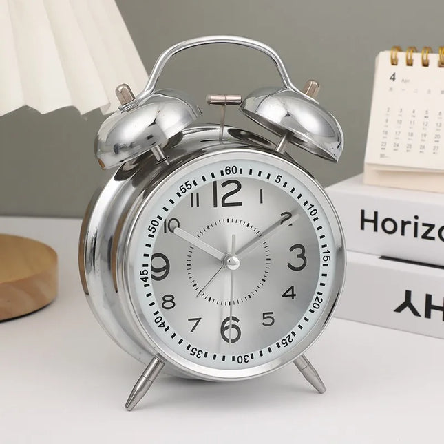 Metalen vintage wekker met dubbele bel