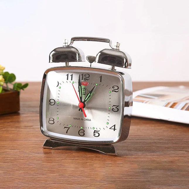 Vierkante mechanische wekker vintage look