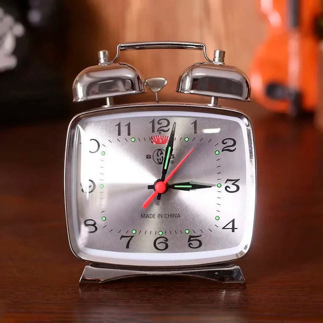 Vierkante mechanische wekker vintage look