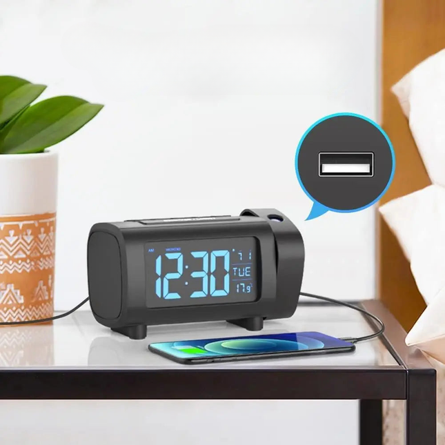 Wekkerradio met projector voor het plafond