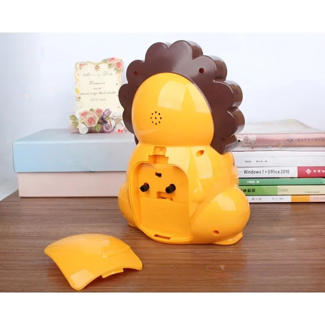 Analoge kinderwekker in de vorm van leeuw