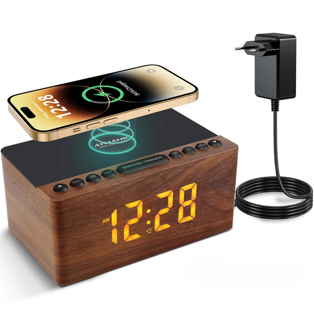 Houten wekkerradio met draadloze oplader