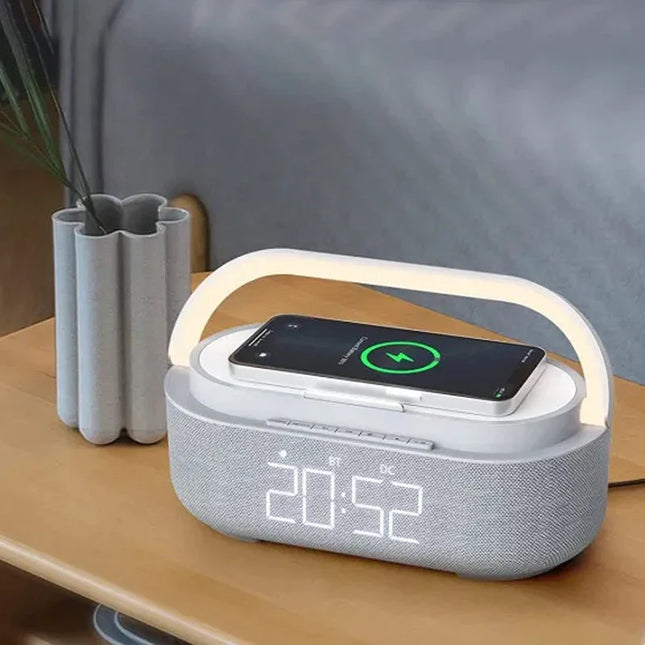 Wekkerradio met nachtlamp en oplader