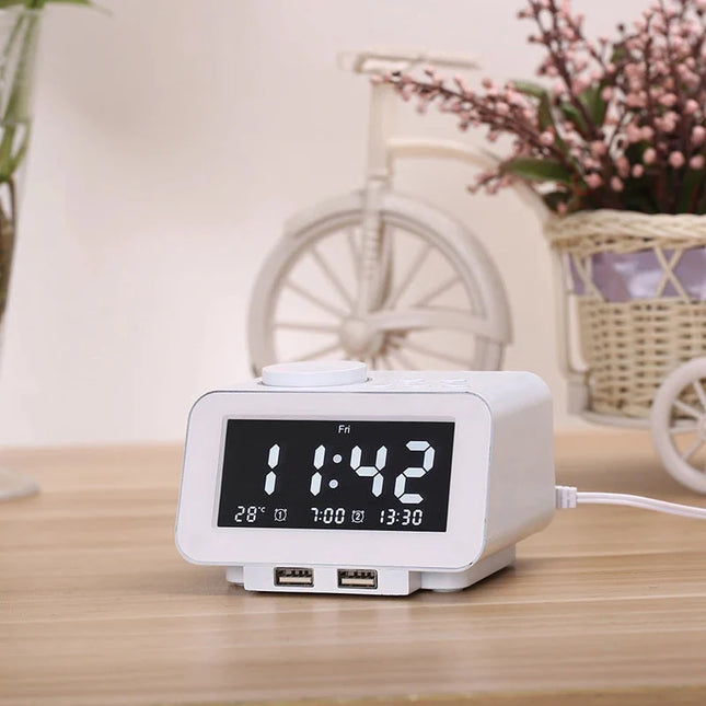 Digitale wekkerradio met FM en USB
