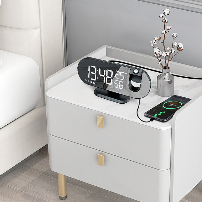 Wekkerradio met projector voor op plafond