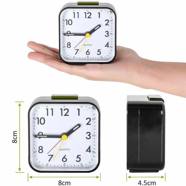 Analoge wekker met stil uurwerk