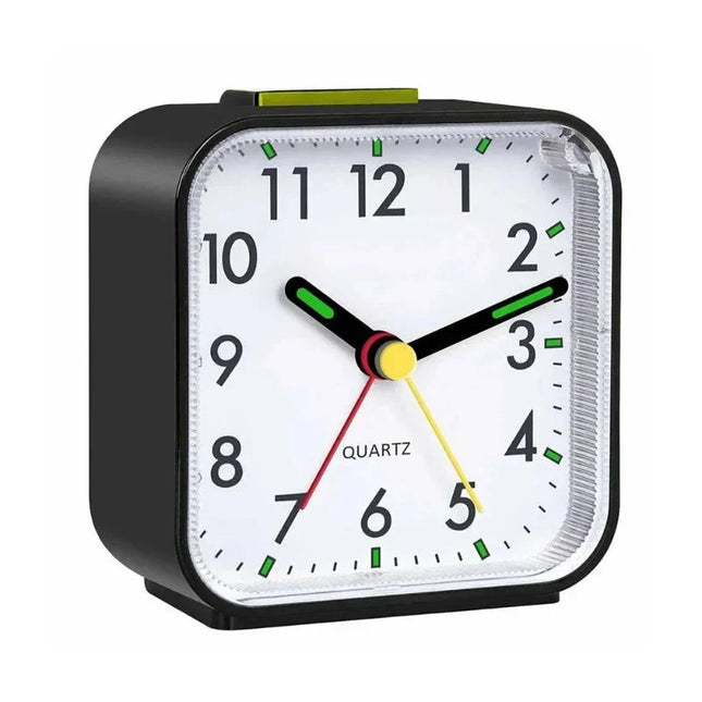 Analoge wekker met stil uurwerk