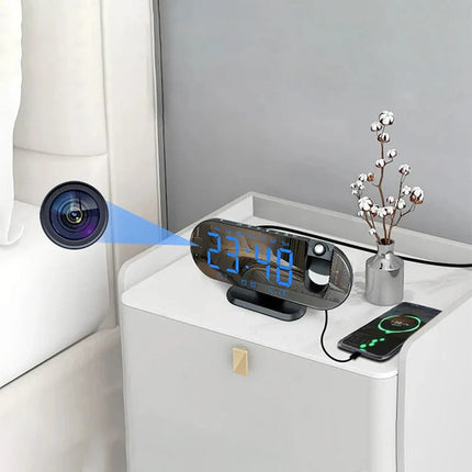 Wekkerradio met verborgen wifi camera