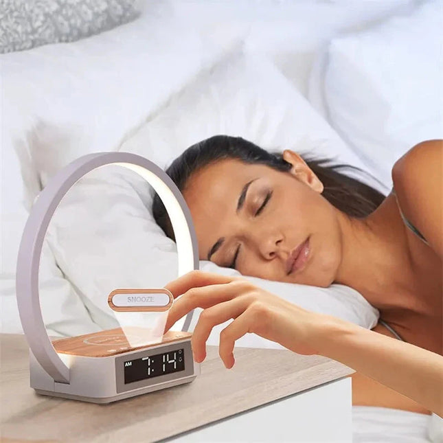 Design wekker met lamp en inductielader