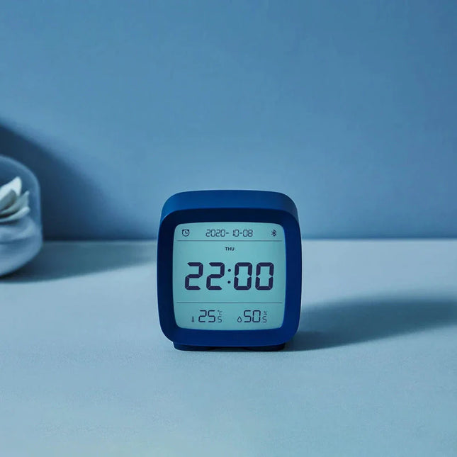 Reiswekker op batterijen met datum