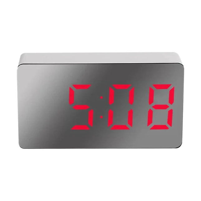 Simpele digitale wekker met spiegeldisplay