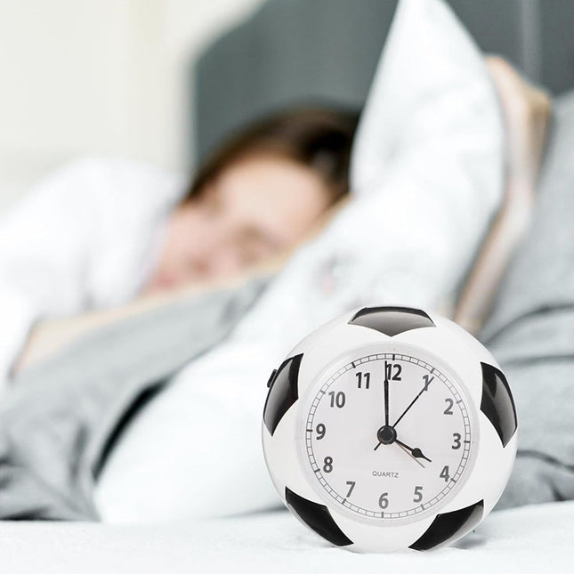 Kinderwekker in de vorm van voetbal