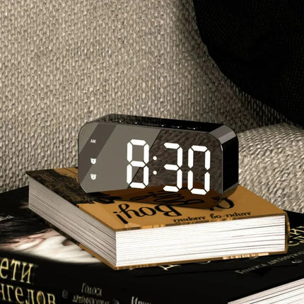 Digitale LED wekker met spiegel display