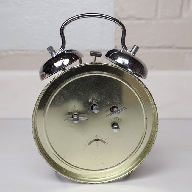 Mechanische wekker met luide bel