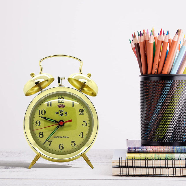 Vintage gouden wekker met bellen