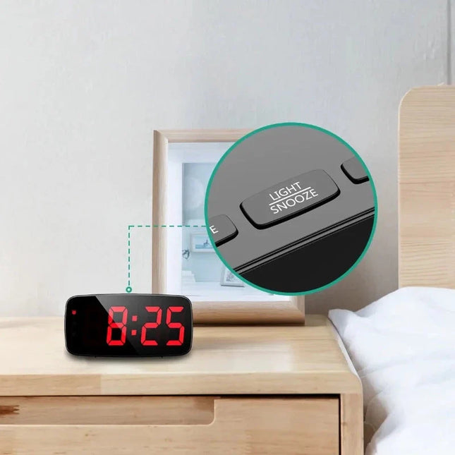 Digitale wekker met rood display