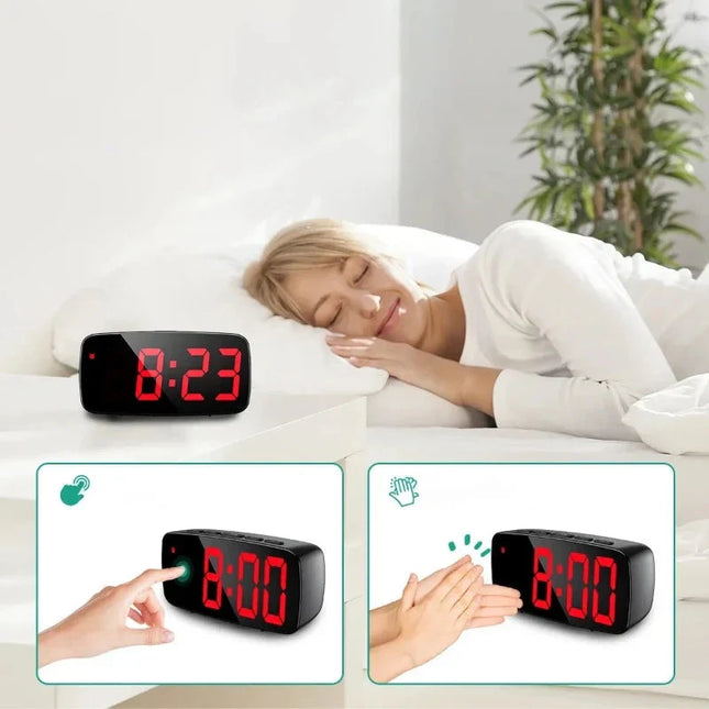 Digitale wekker met rood display