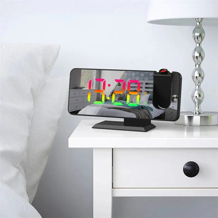 Spiegel projectiewekker op netstroom