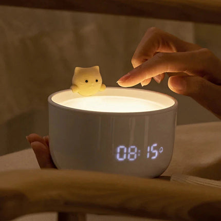 Moderne bedlamp met ingebouwde wekker