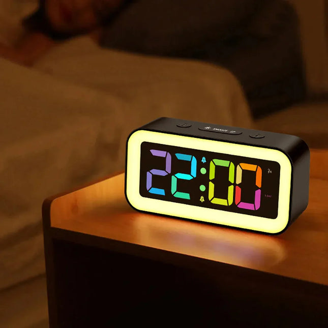 Digitale wekker met RGB nachtlamp