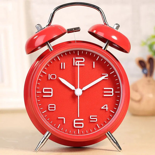 Rode vintage wekker met dubbele bel